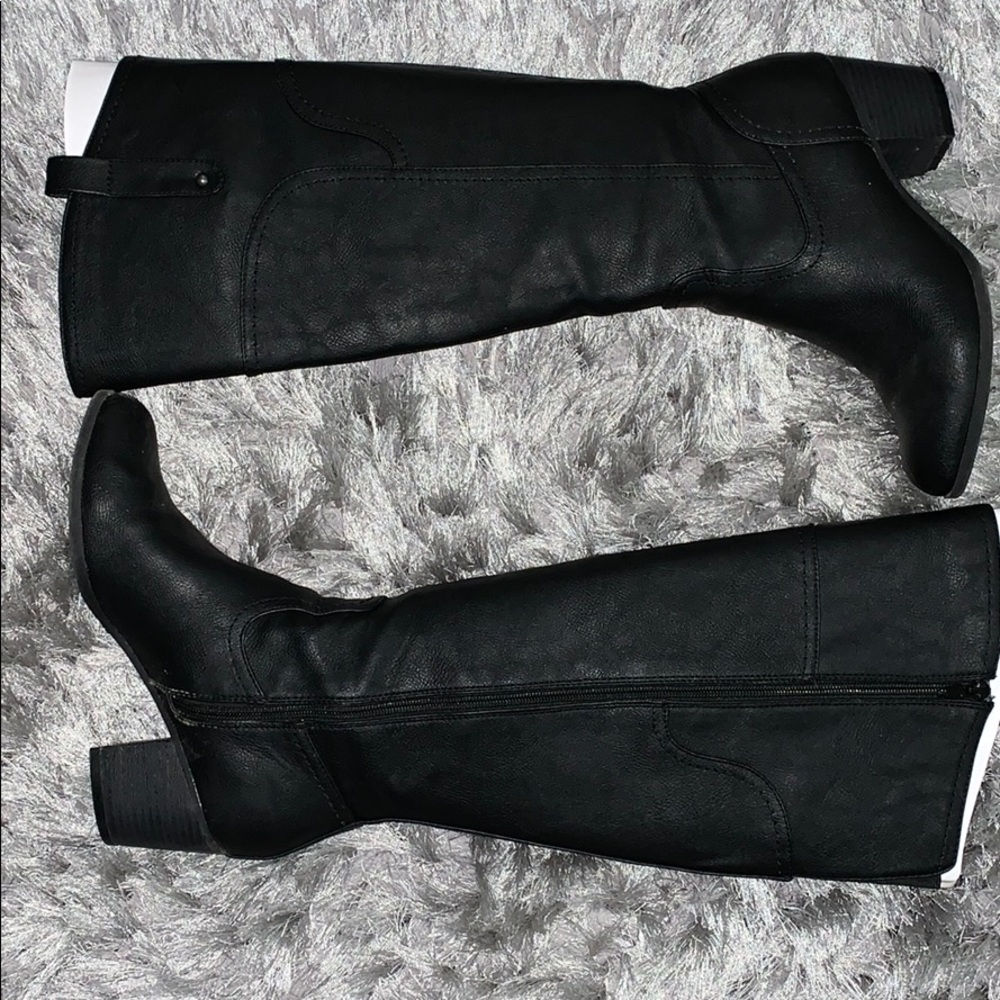 Indigo Road high heel calf boots.